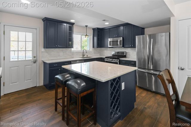 9270 River Valley Road, Hamburg Township, MI 48116
