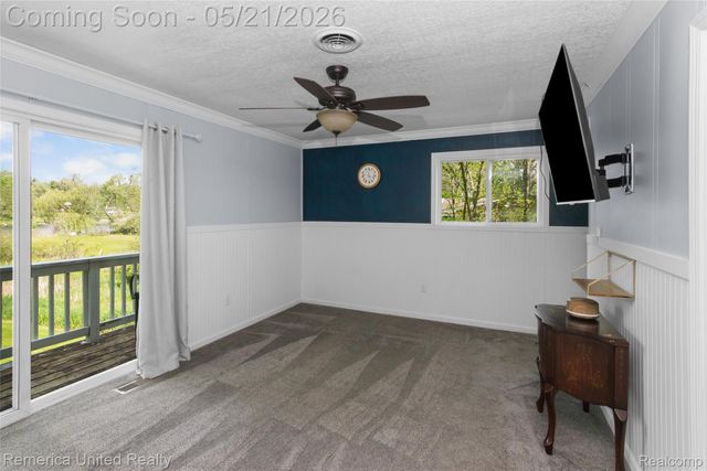 9270 River Valley Road, Hamburg Township, MI 48116