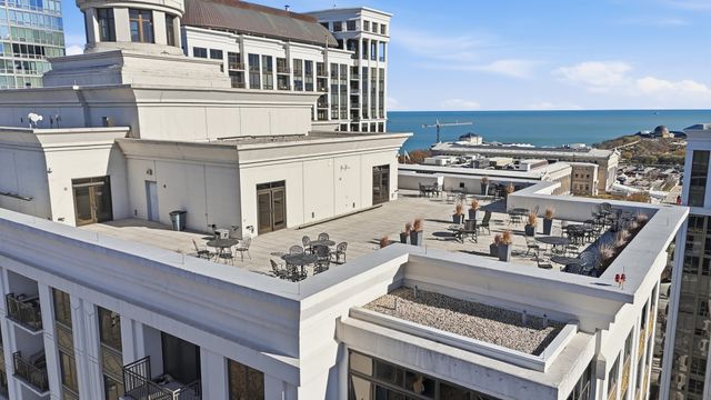 1322 S Prairie Avenue 408, Chicago, IL 60605