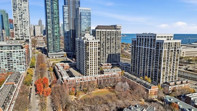 1322 S Prairie Avenue 408, Chicago, IL 60605