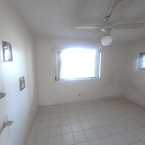 3186 Via Poinciana 311, Greenacres, FL 33467