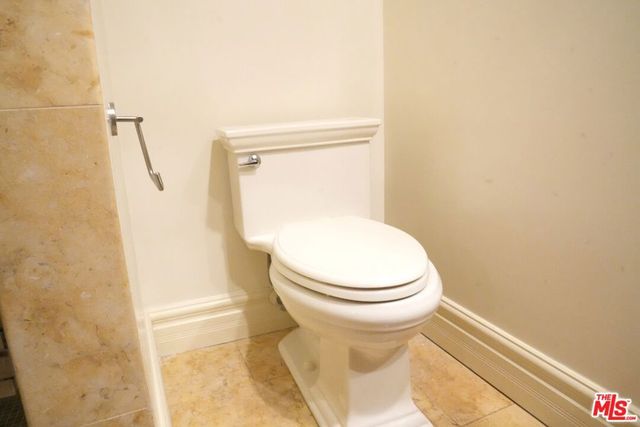 4212 Don Alanis Place, Los Angeles, CA 90008