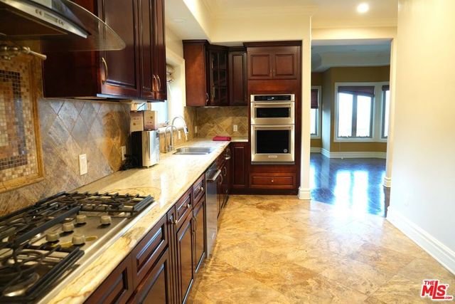 4212 Don Alanis Place, Los Angeles, CA 90008