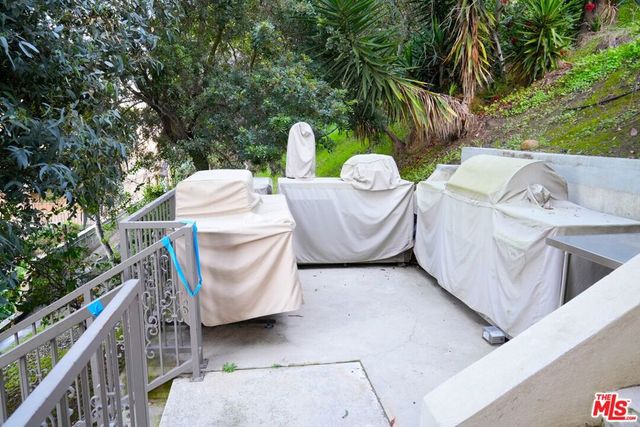 4212 Don Alanis Place, Los Angeles, CA 90008