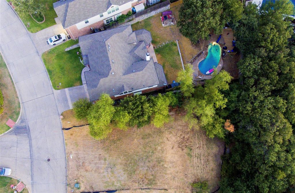 2122 Lindblad Court, Arlington, TX 76013