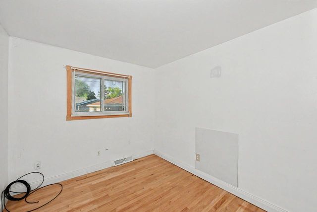 2115 6 Mile ROAD, Racine, WI 53402
