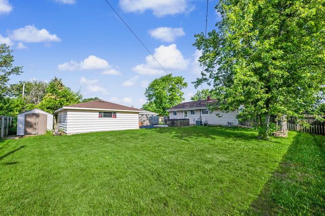 2115 6 Mile ROAD, Racine, WI 53402