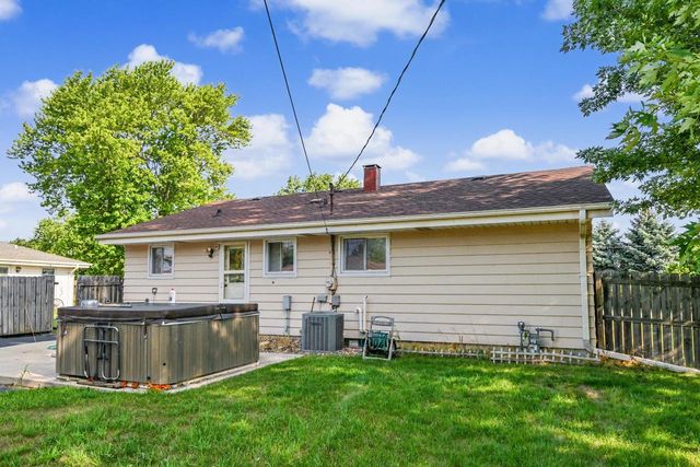 2115 6 Mile ROAD, Racine, WI 53402