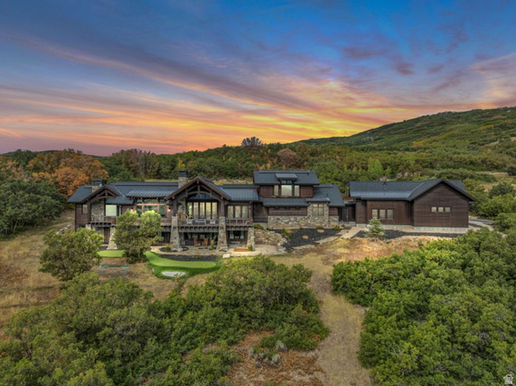 717 W MOOSE HILL RD, Park City, UT 84098