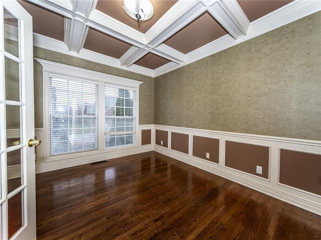 916 SW 33rd Street, Lee's Summit, MO 64082