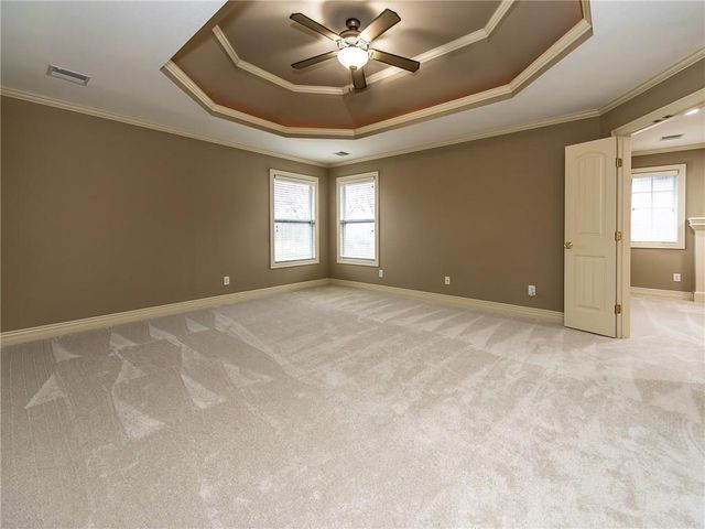 916 SW 33rd Street, Lee's Summit, MO 64082