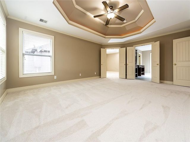 916 SW 33rd Street, Lee's Summit, MO 64082