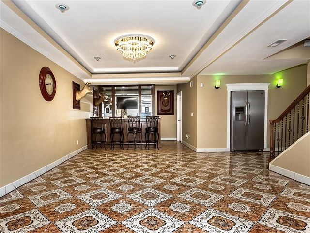 916 SW 33rd Street, Lee's Summit, MO 64082