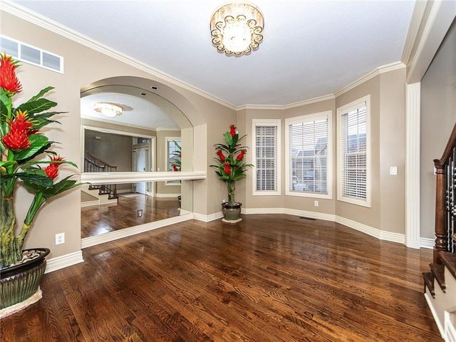 916 SW 33rd Street, Lee's Summit, MO 64082