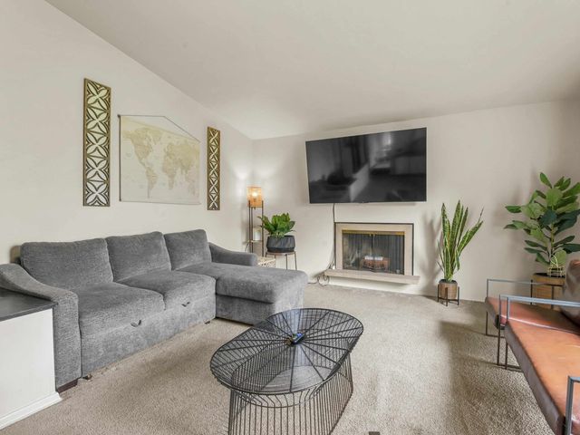 6517 N Stevens St, Spokane, WA 99208