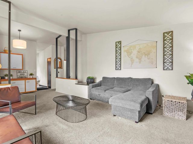 6517 N Stevens St, Spokane, WA 99208