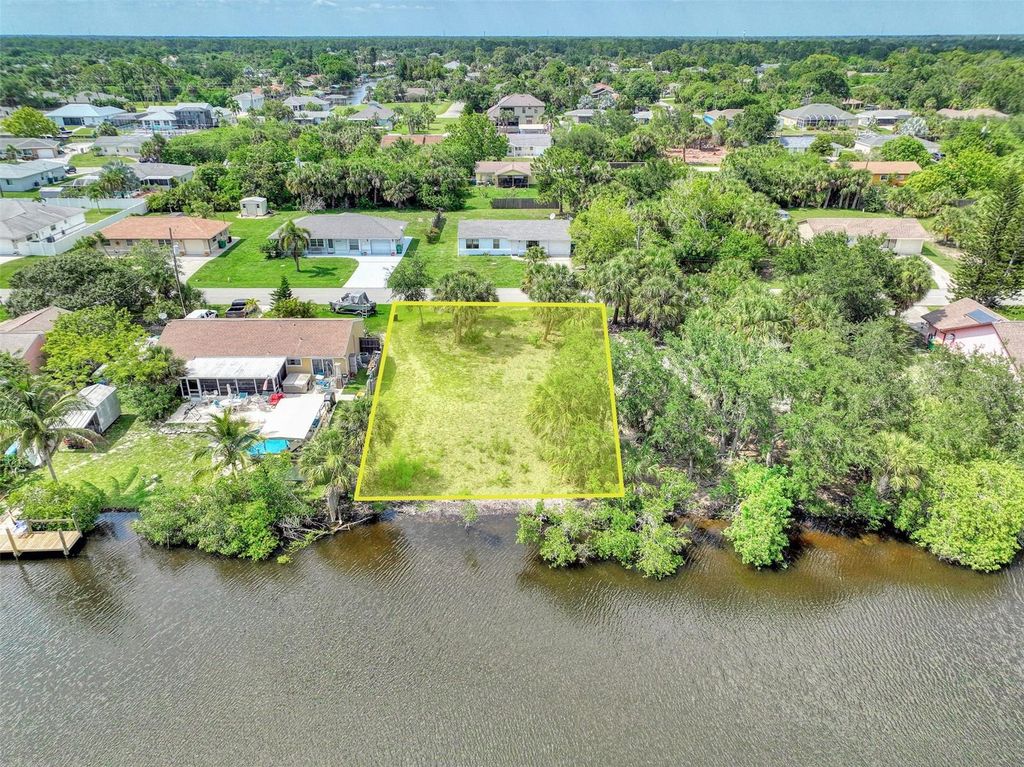 18422 VAN NUYS CIRCLE, Port Charlotte, FL 33948
