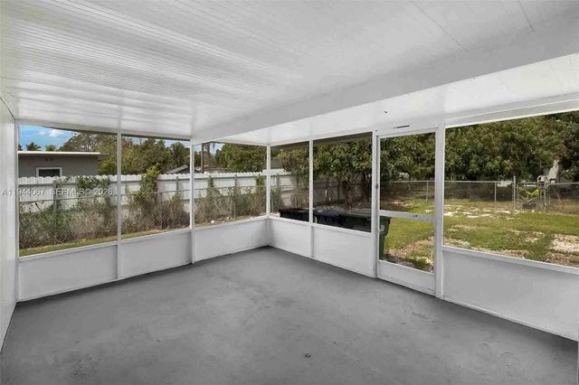 15351 SW 296th St, Homestead, FL 33033