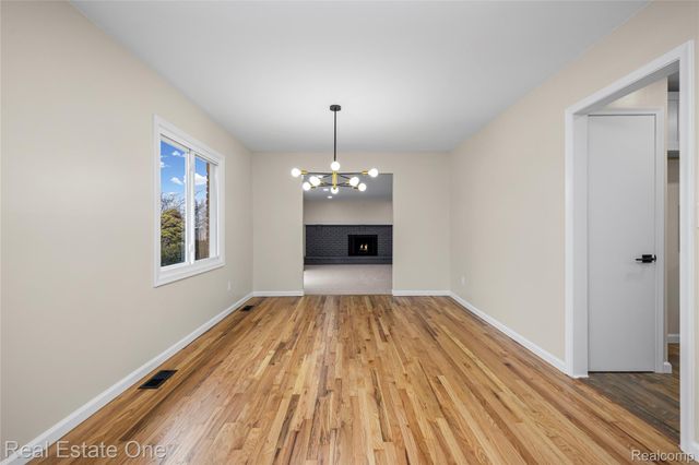 32363 Olde Franklin Drive, Farmington Hills, MI 48334