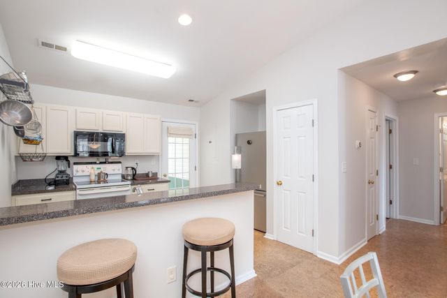 4513 Country Club Road A202, Morehead City, NC 28557