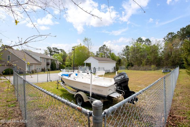 4513 Country Club Road A202, Morehead City, NC 28557