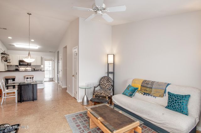 4513 Country Club Road A202, Morehead City, NC 28557