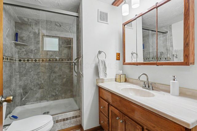 3478 Corner Road NW, Alexandria, OH 43001