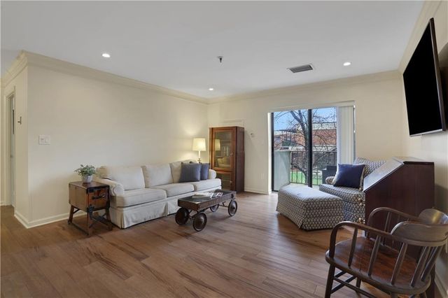 300 Johnson Ferry NE Road B206, Sandy Springs, GA 30328