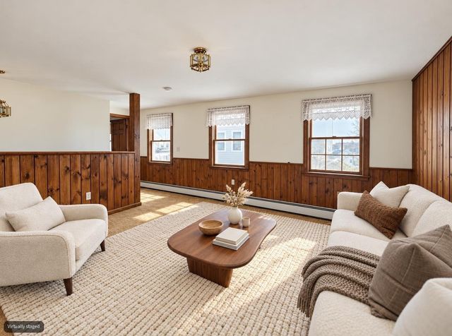 4 Upham St, Salem, MA 01970