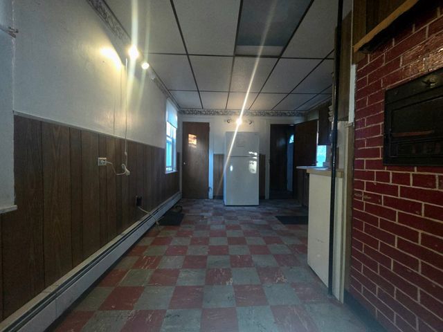 4 Upham St, Salem, MA 01970