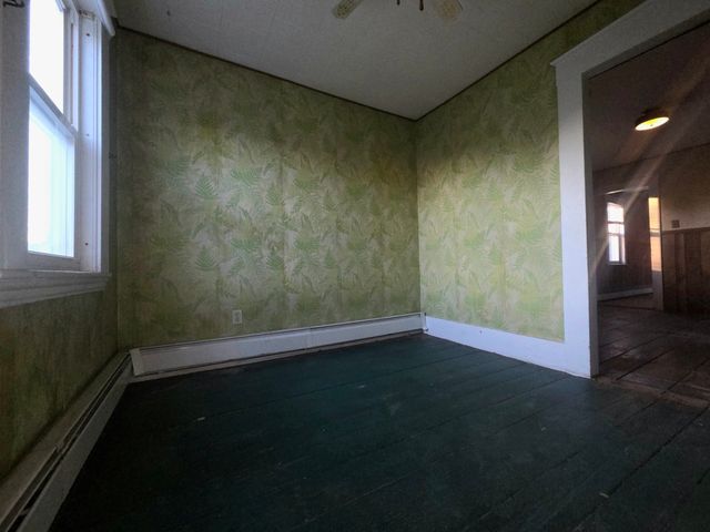 4 Upham St, Salem, MA 01970