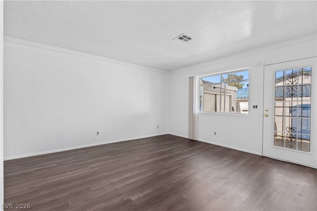 2132 Chertsey Drive B, Las Vegas, NV 89108