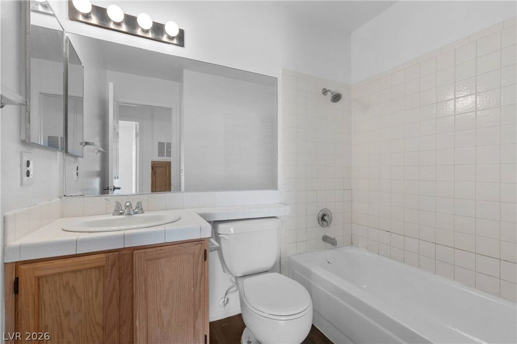 Image 19 of property listing at 2132 Chertsey Drive B, Las Vegas, NV 89108