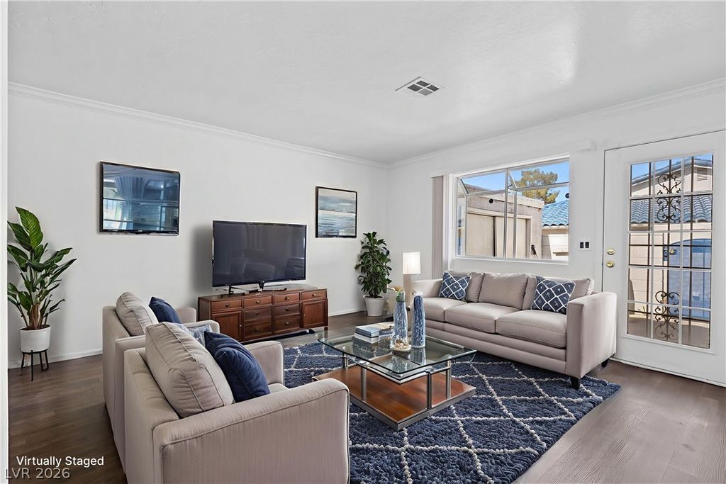 Image 3 of property listing at 2132 Chertsey Drive B, Las Vegas, NV 89108