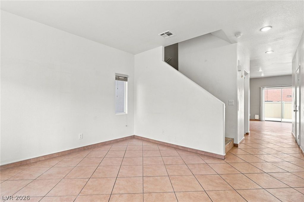6180 Pacific Dogwood Avenue, Las Vegas, NV 89139 — photo 2