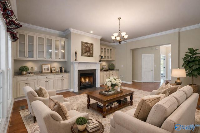 4402 Cove Nestle Drive SE, Owens Cross Roads, AL 35763