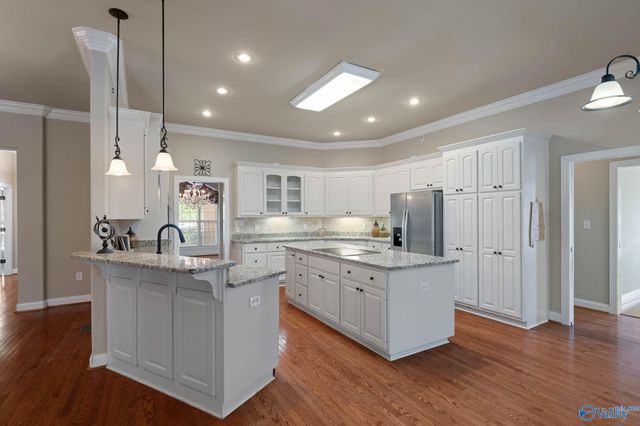 4402 Cove Nestle Drive SE, Owens Cross Roads, AL 35763