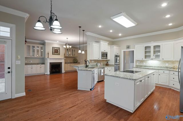 4402 Cove Nestle Drive SE, Owens Cross Roads, AL 35763