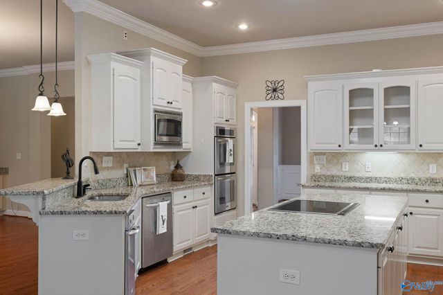 4402 Cove Nestle Drive SE, Owens Cross Roads, AL 35763