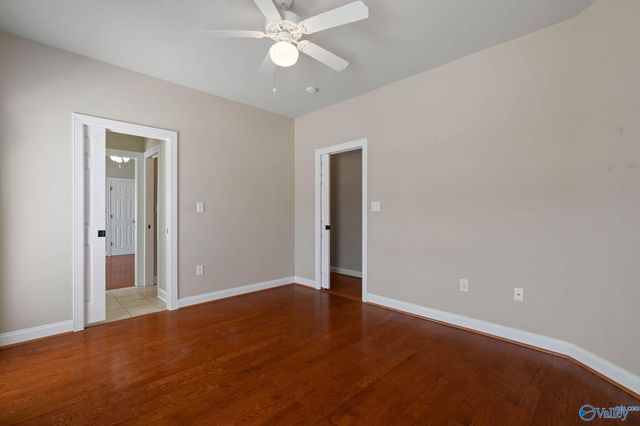 4402 Cove Nestle Drive SE, Owens Cross Roads, AL 35763