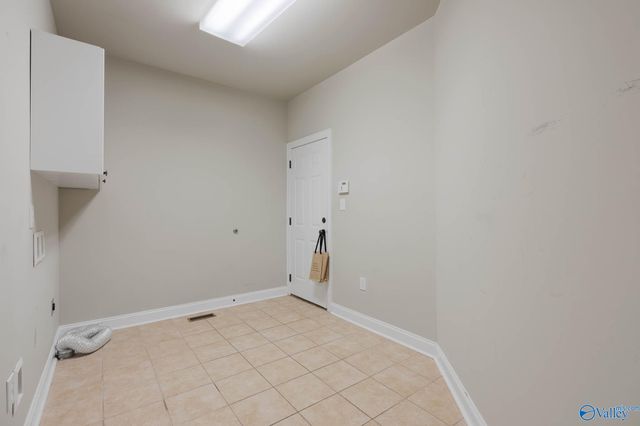 4402 Cove Nestle Drive SE, Owens Cross Roads, AL 35763