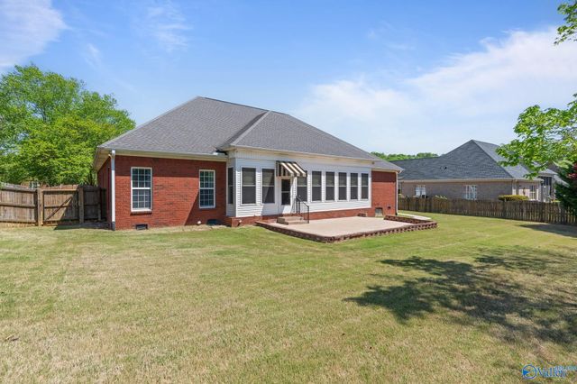 4402 Cove Nestle Drive SE, Owens Cross Roads, AL 35763