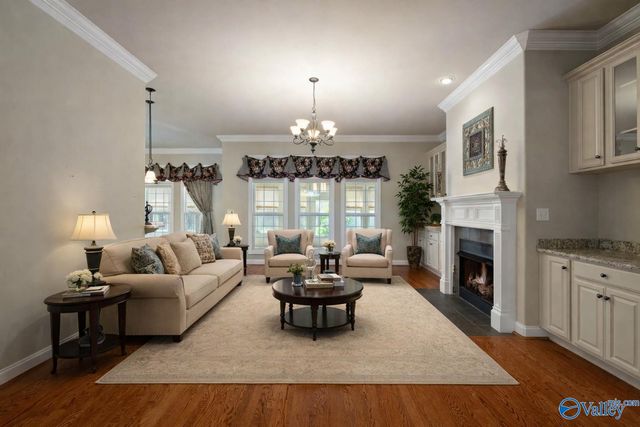 4402 Cove Nestle Drive SE, Owens Cross Roads, AL 35763