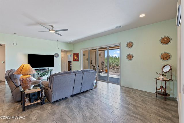 7984 S Galileo Lane, Tucson, AZ 85747