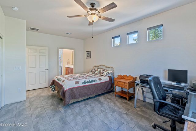 7984 S Galileo Lane, Tucson, AZ 85747