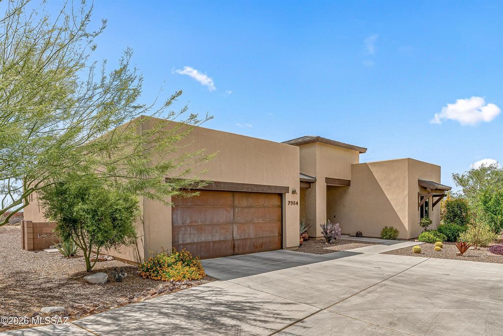 7984 S Galileo Lane, Tucson, AZ 85747