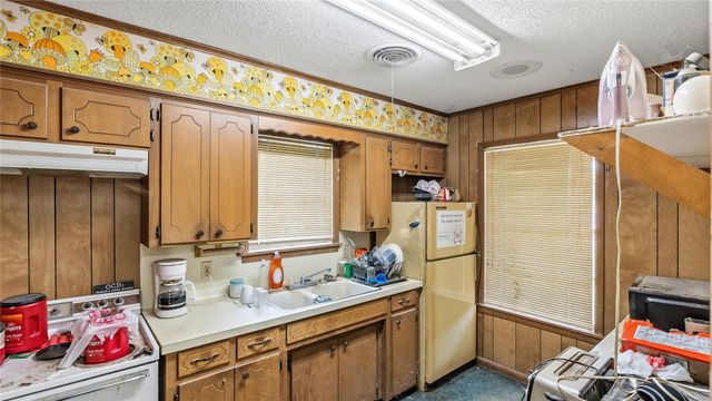 1301 Highway 105, Brenham, TX 77833