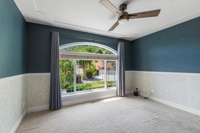 15223 Ledgewood Drive, Redding, CA 96001