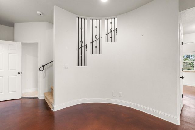 15223 Ledgewood Drive, Redding, CA 96001