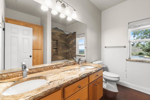 15223 Ledgewood Drive, Redding, CA 96001